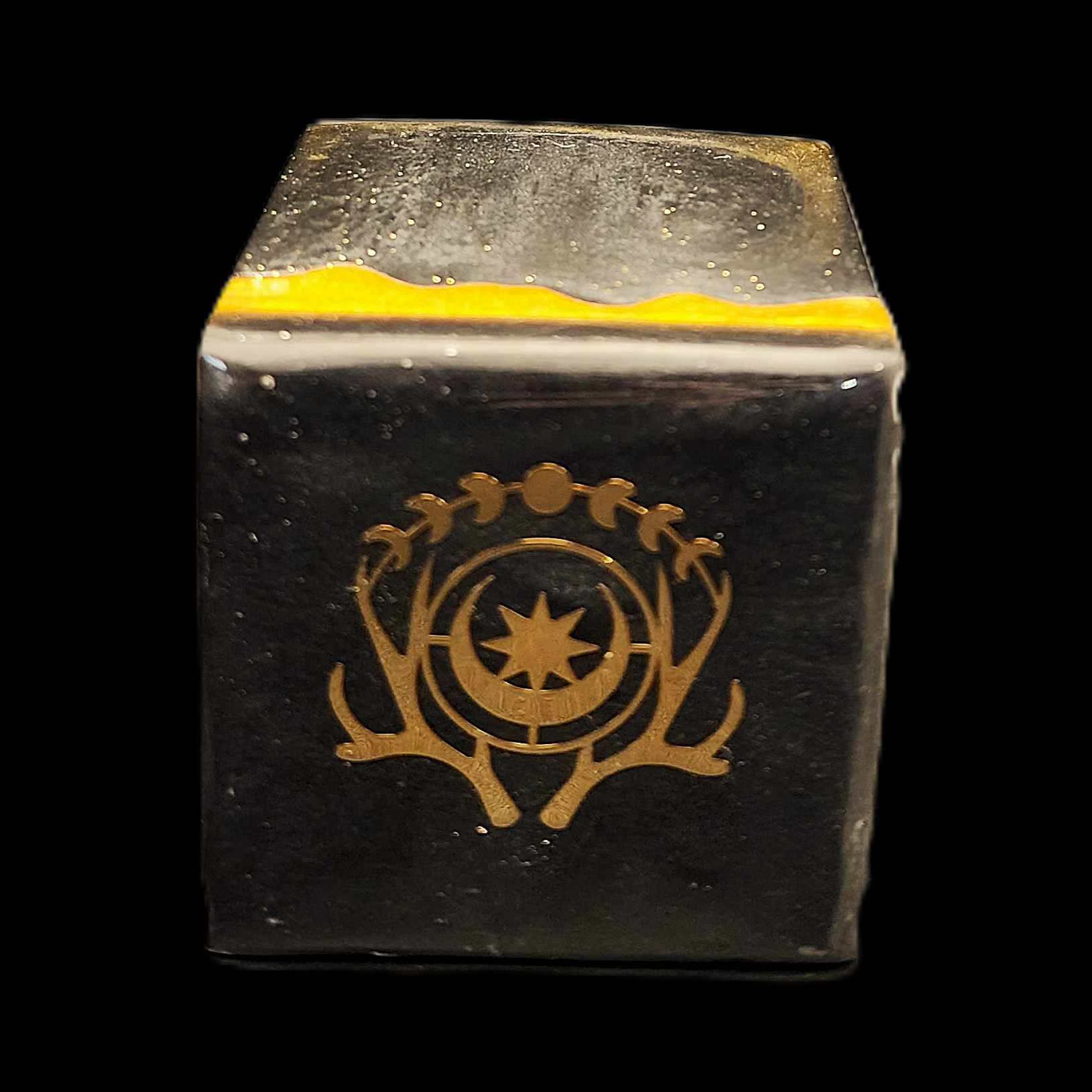 Stag Trinket Box with Jagged Edges